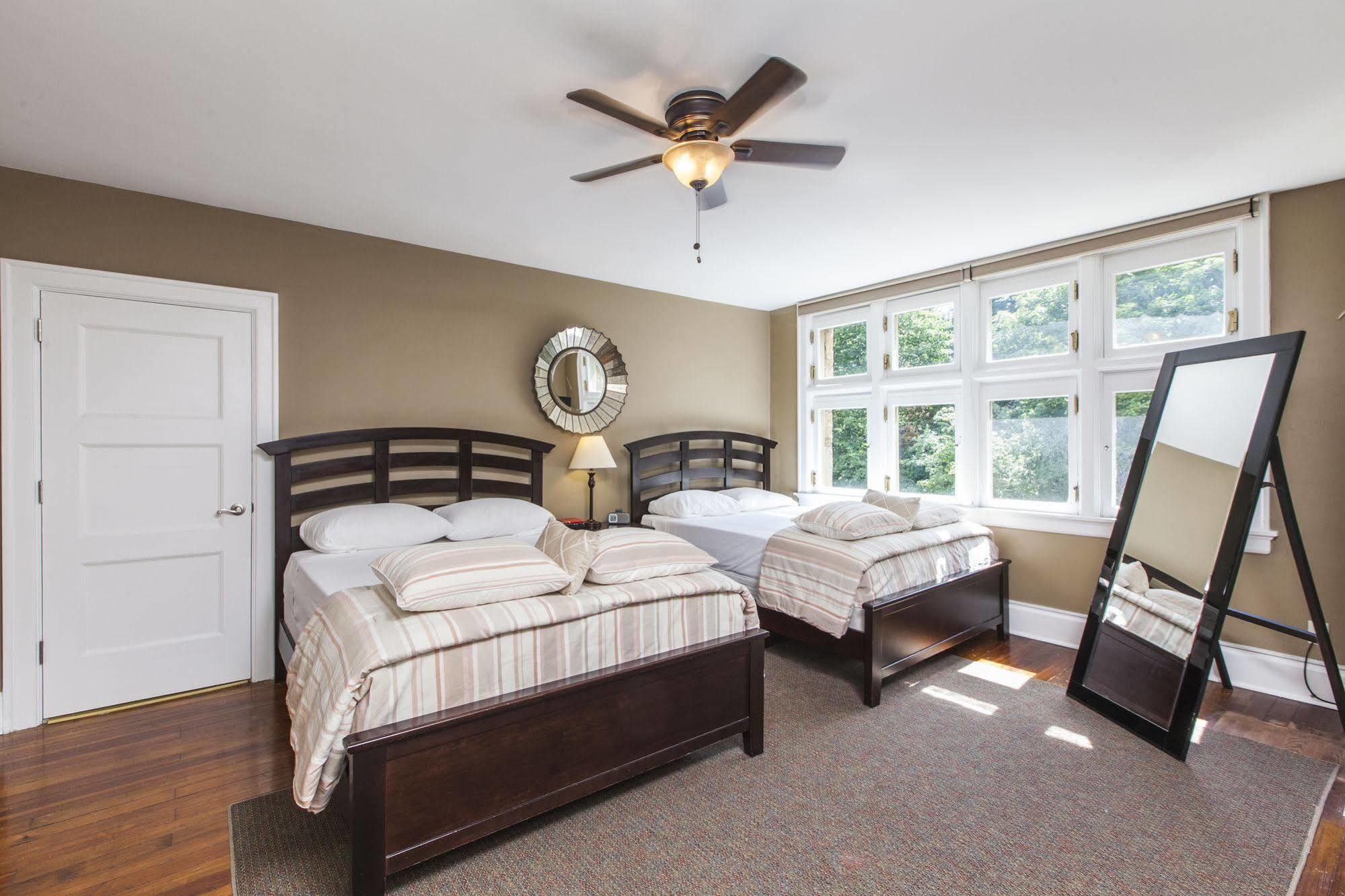 The Mansion At Maple Heights Bed & Breakfast Питсбърг Екстериор снимка