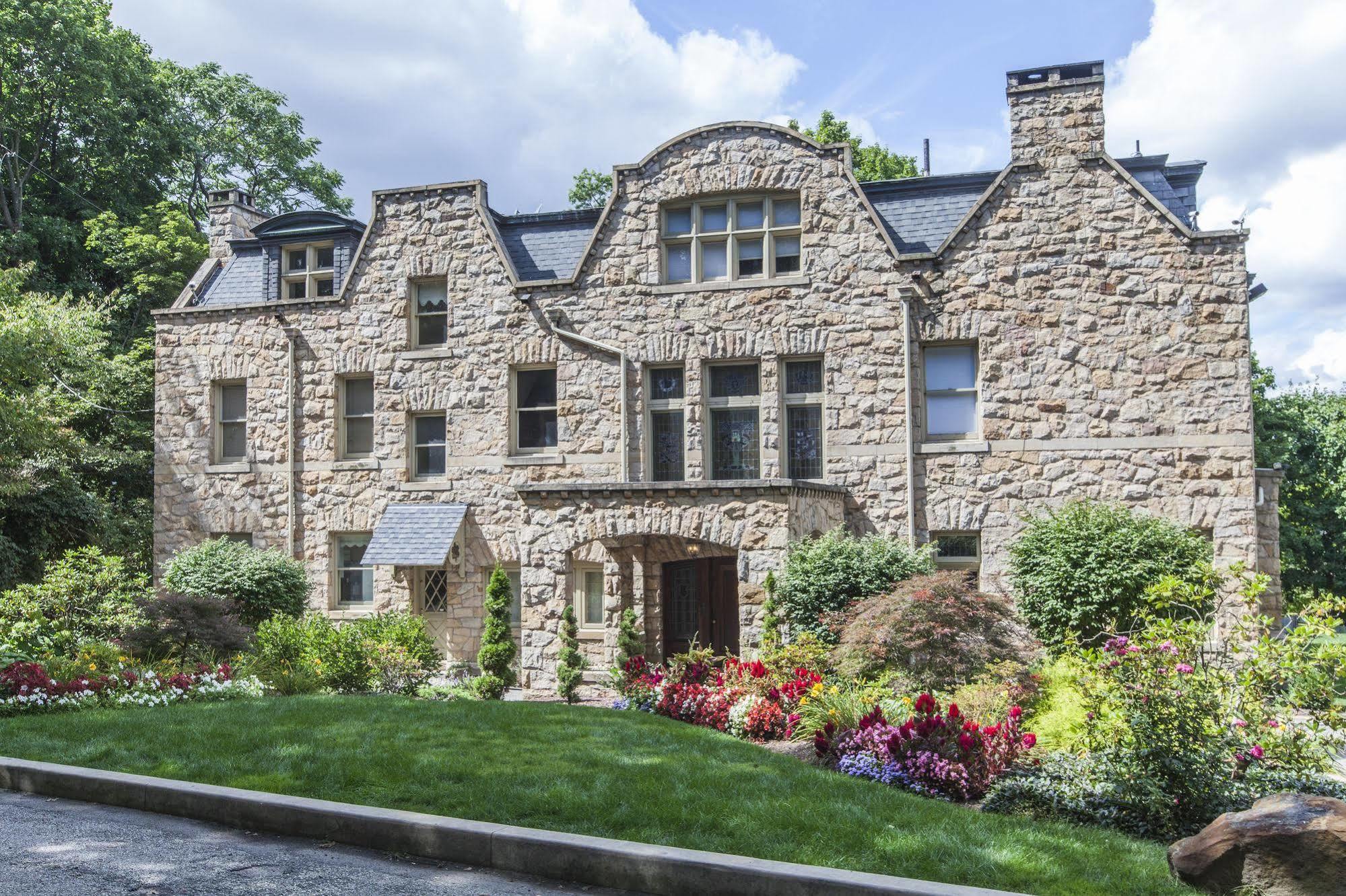 The Mansion At Maple Heights Bed & Breakfast Питсбърг Екстериор снимка